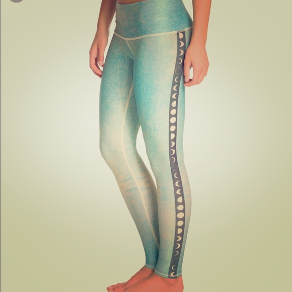 moon yoga leggings